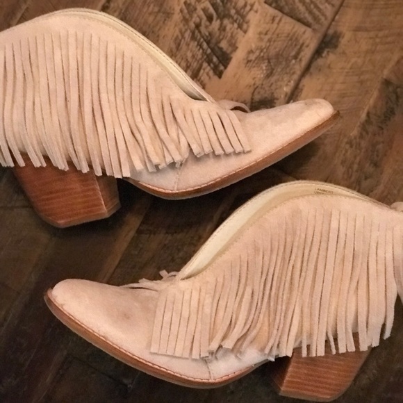 coconuts by matisse fringe boots